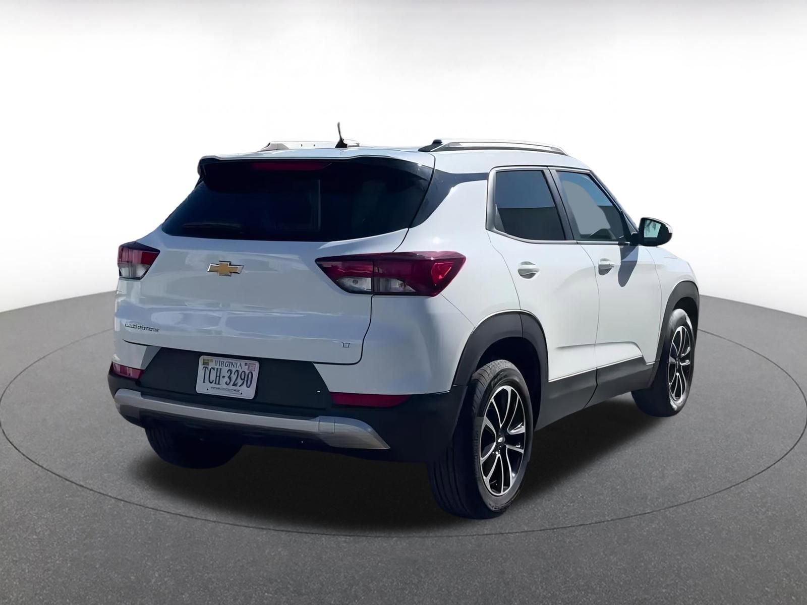 Thumbnail: 2025 Chevrolet TrailBlazer - 14