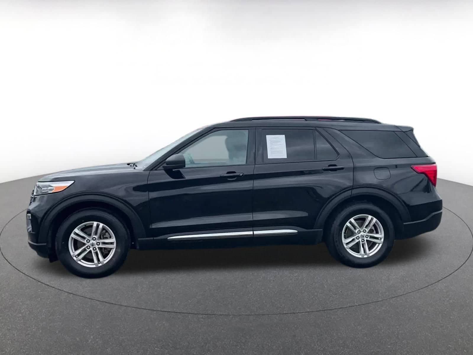 Thumbnail: 2024 Ford Explorer - 8