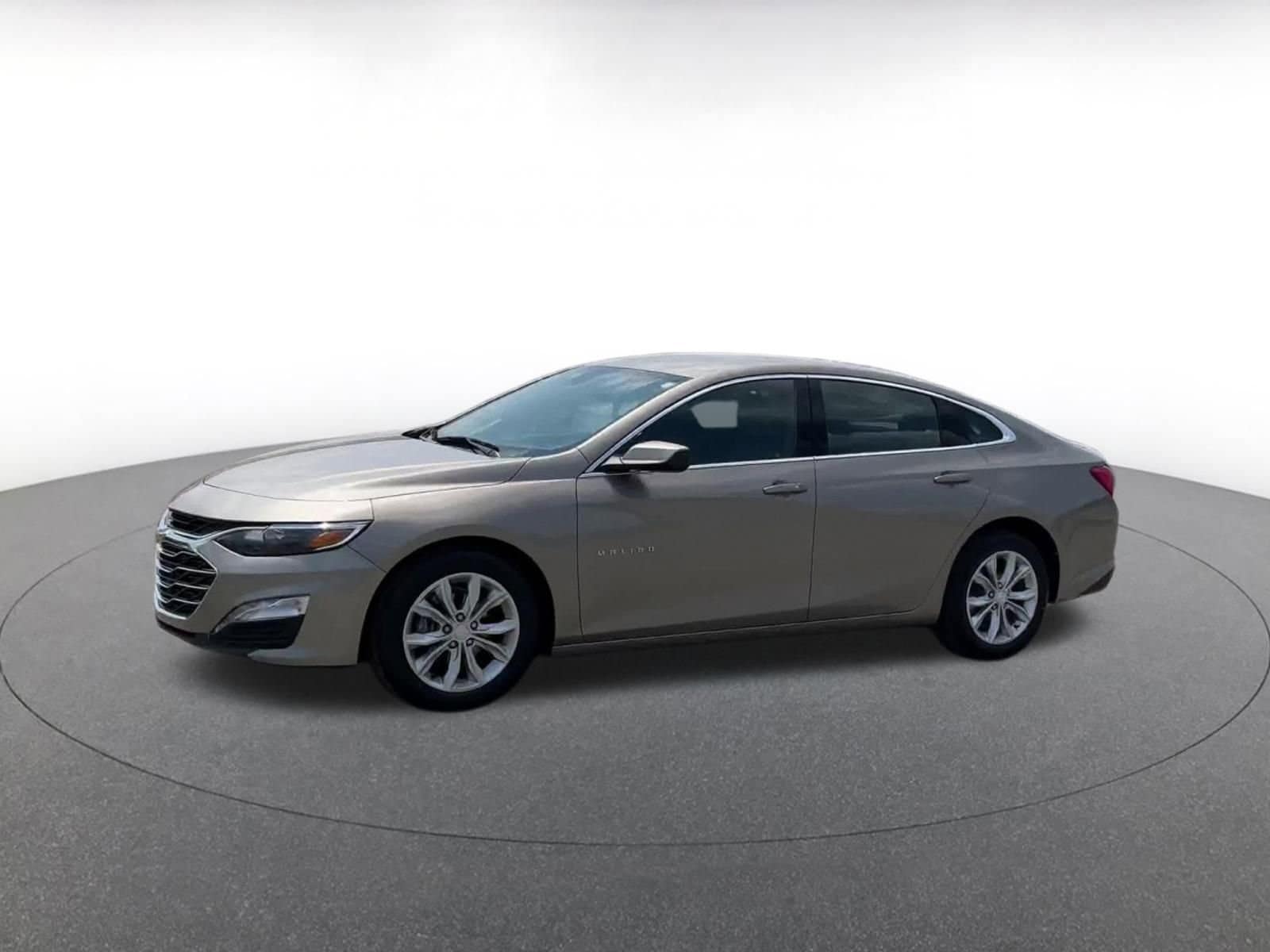 Thumbnail: 2024 Chevrolet Malibu - 7