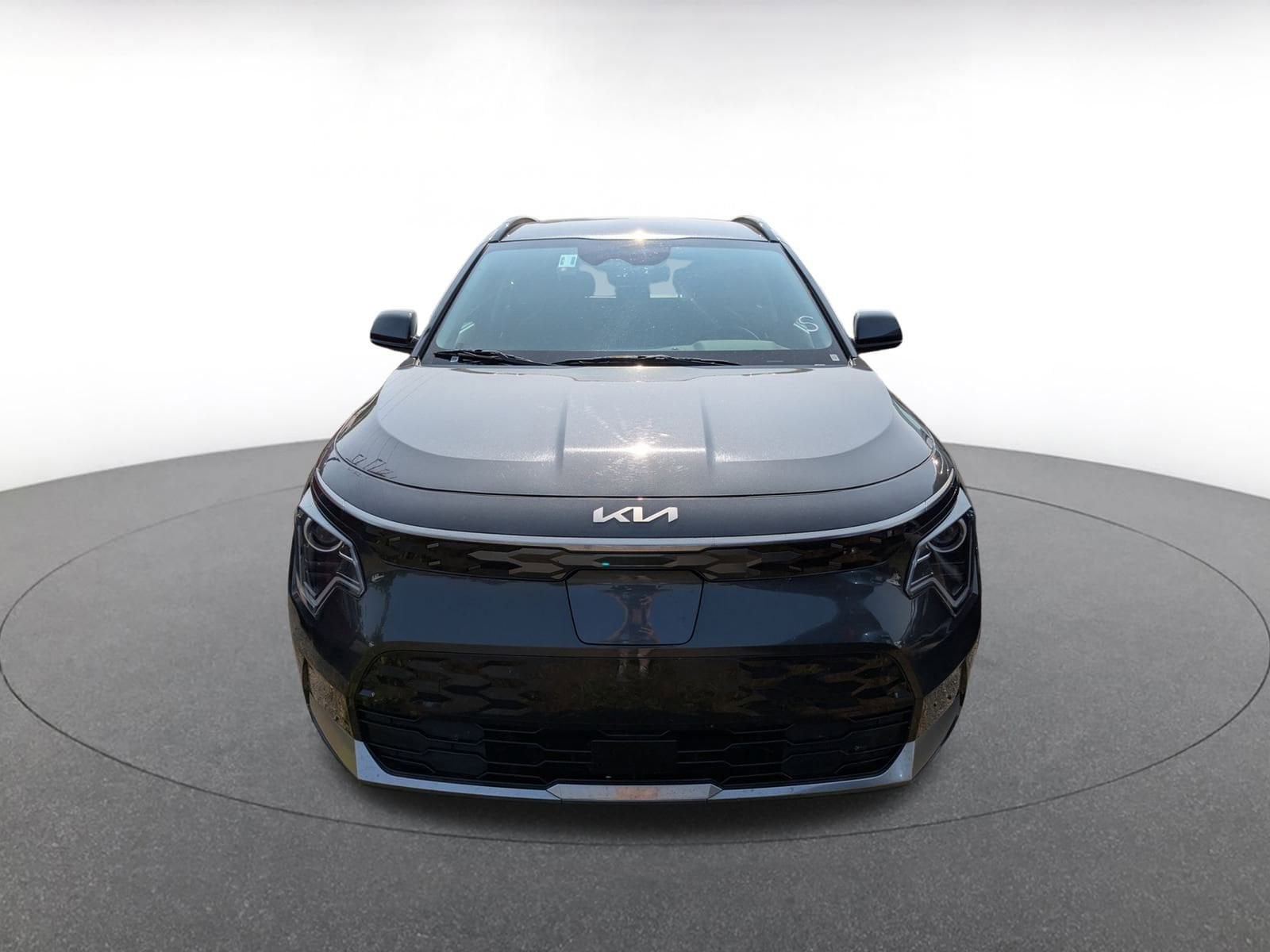 Thumbnail: 2023 Kia Niro - 2
