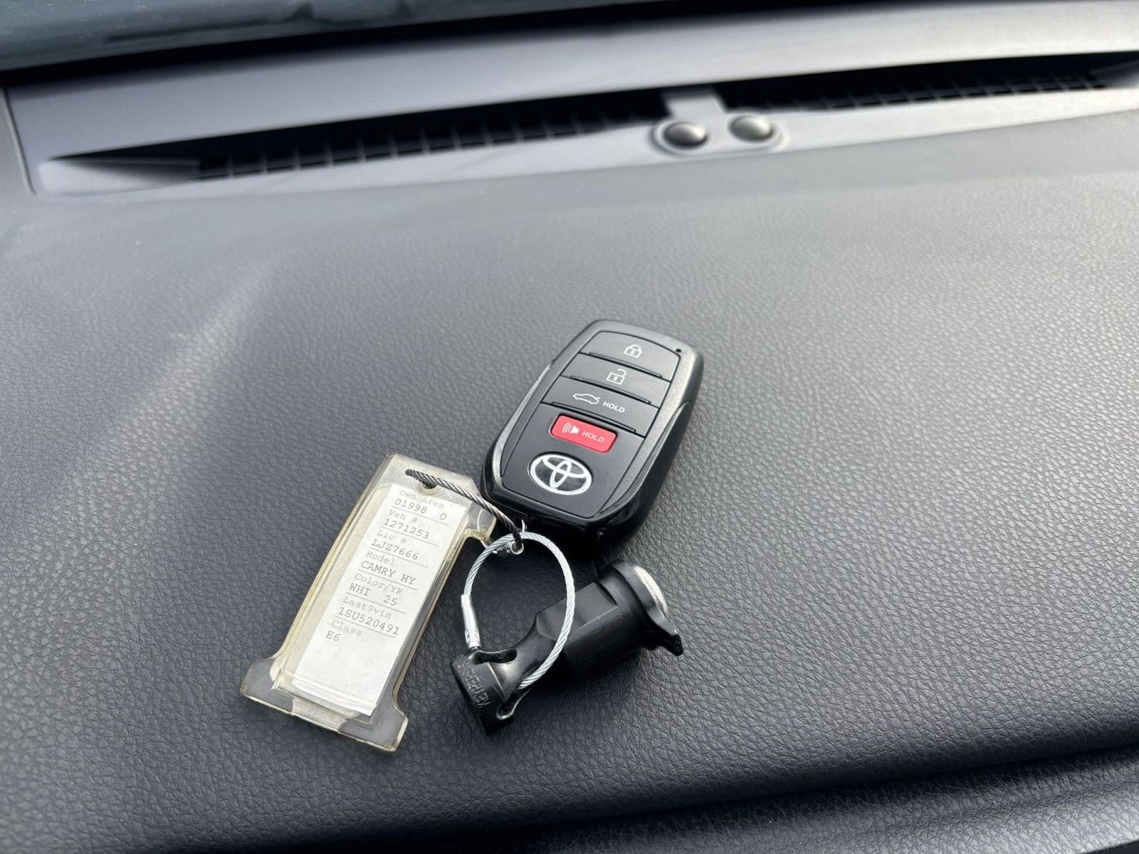 Thumbnail: 2025 Toyota Camry - 21