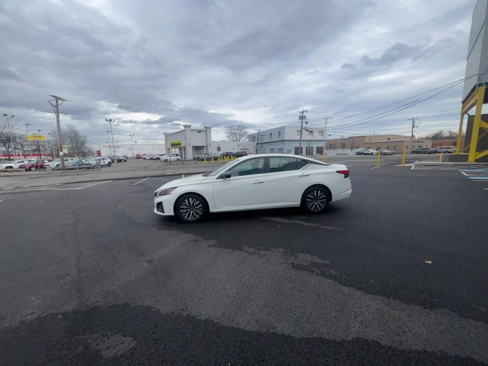 Thumbnail: 2025 Nissan Altima - 16