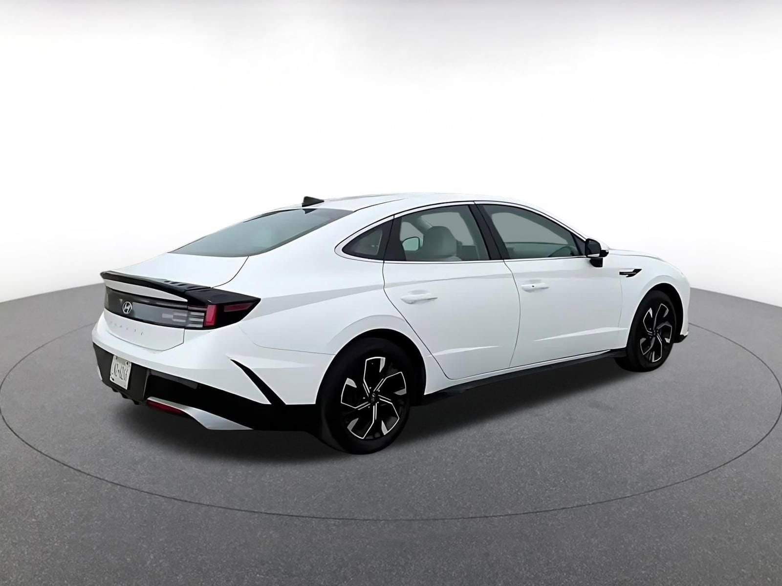 Thumbnail: 2025 Hyundai Sonata - 12