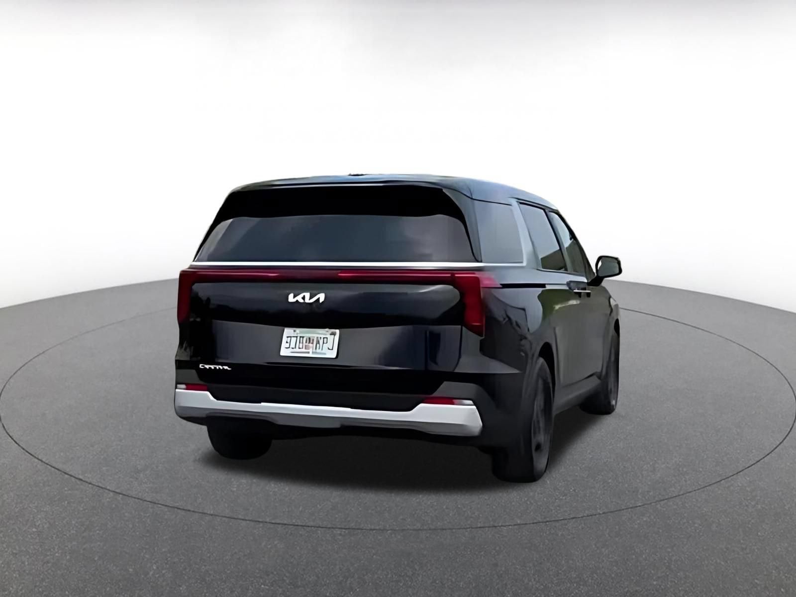 Thumbnail: 2026 Kia Carnival - 8
