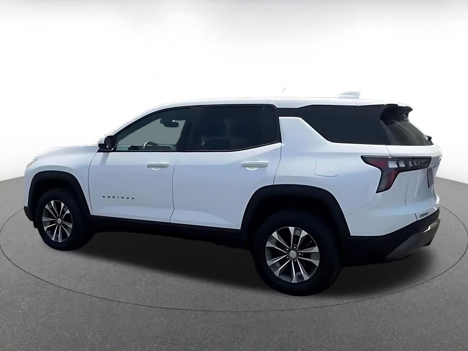 Thumbnail: 2025 Chevrolet Equinox - 10