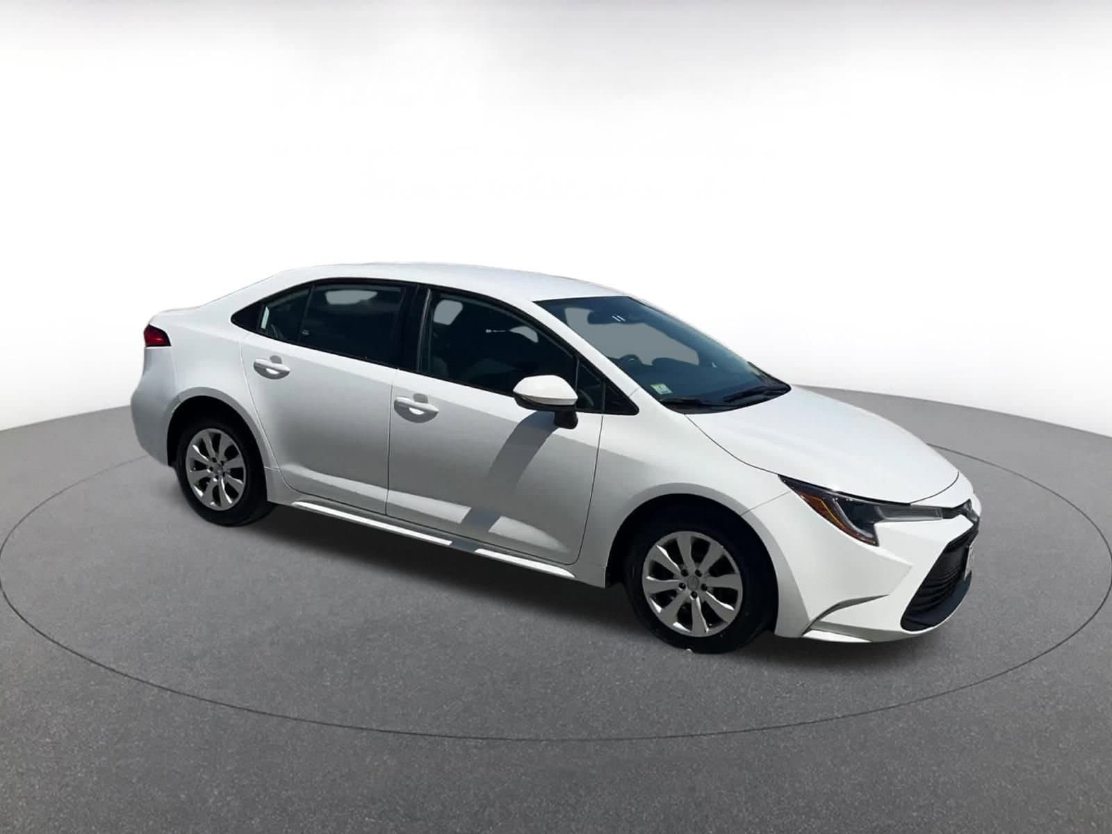 Thumbnail: 2024 Toyota Corolla - 2