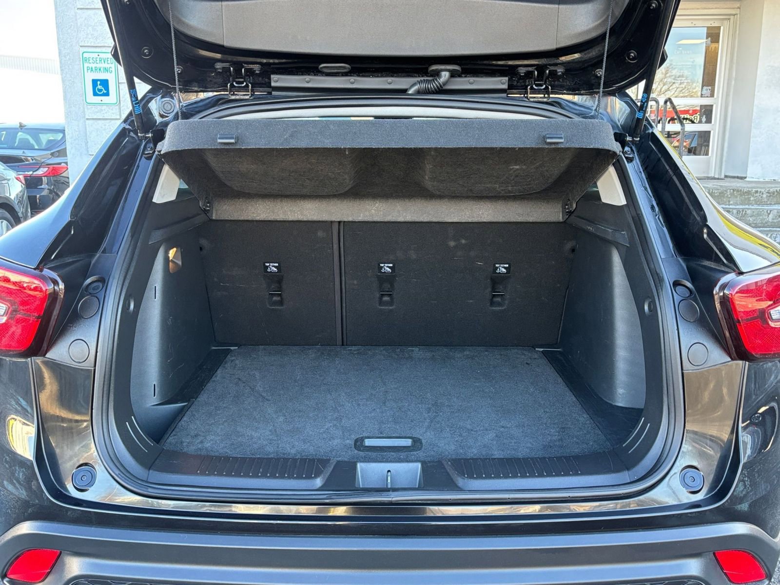 Thumbnail: 2025 Chevrolet Trax - 24