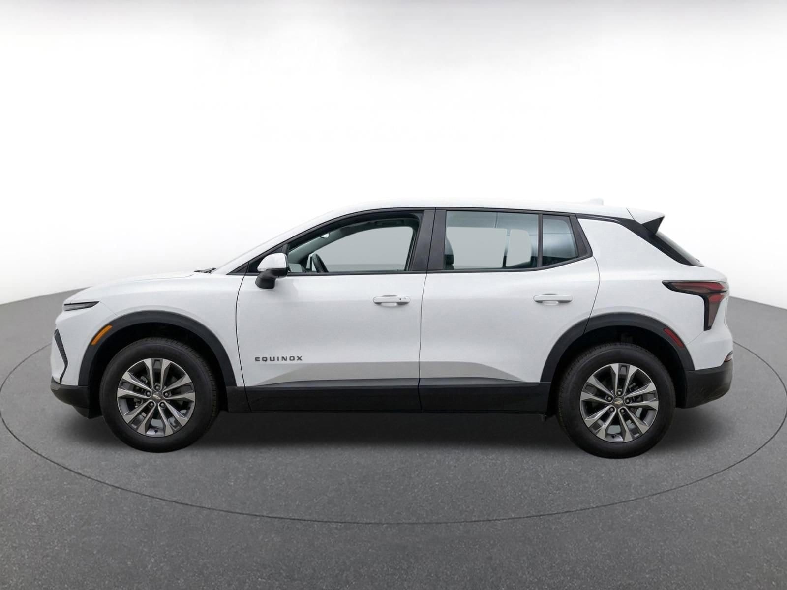 Thumbnail: 2025 Chevrolet Equinox - 4
