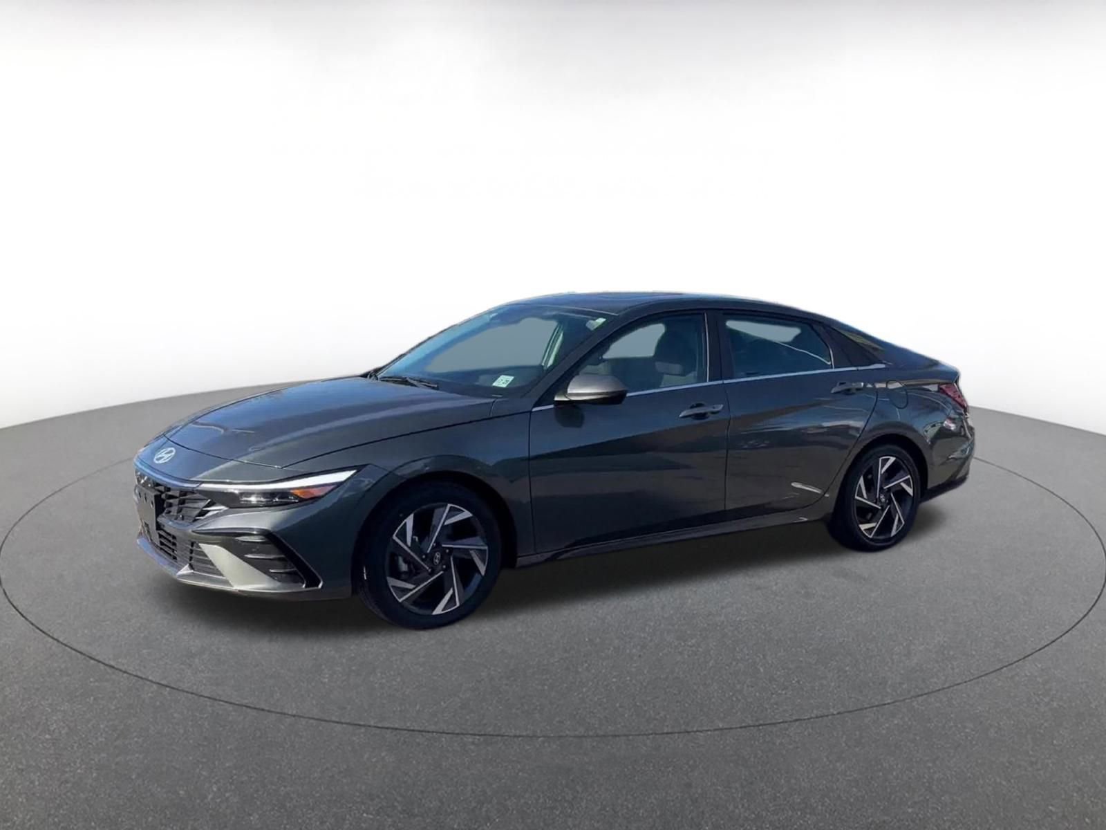 Thumbnail: 2025 Hyundai Elantra - 8