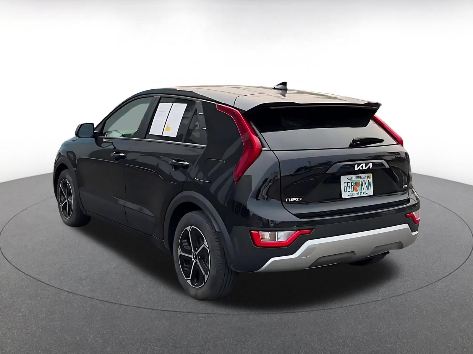Thumbnail: 2026 Kia Niro - 10