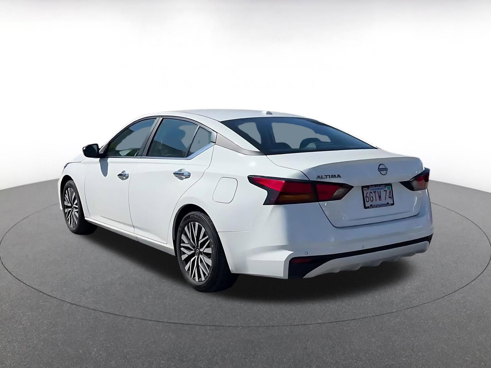 Thumbnail: 2025 Nissan Altima - 10