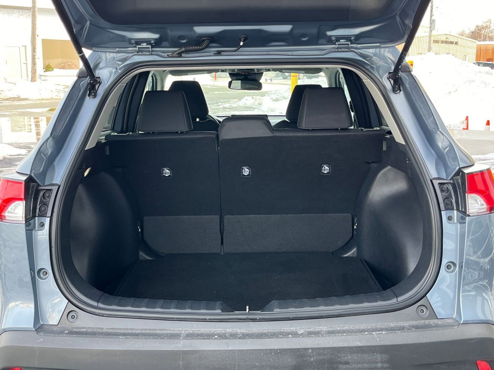 Thumbnail: 2025 Toyota Corolla Cross - 28