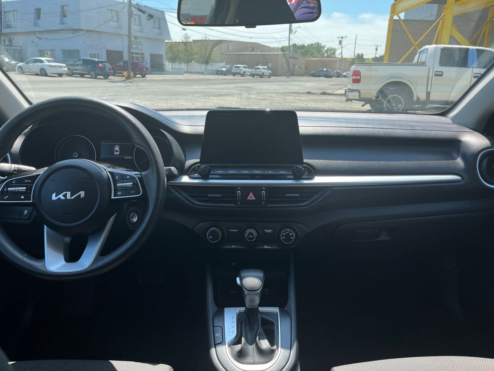 Thumbnail: 2024 Kia Forte - 32