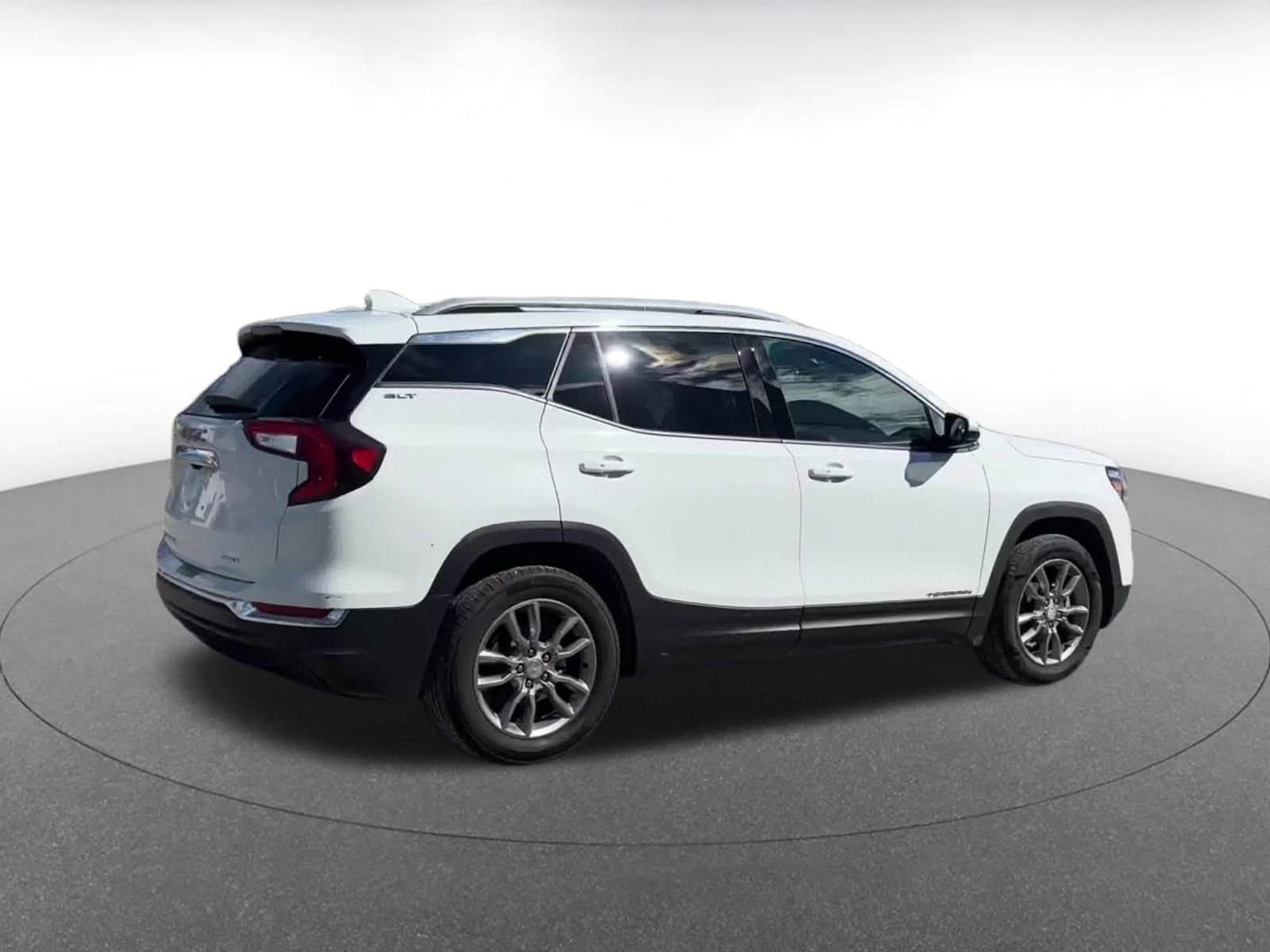 Thumbnail: 2024 GMC Terrain - 15