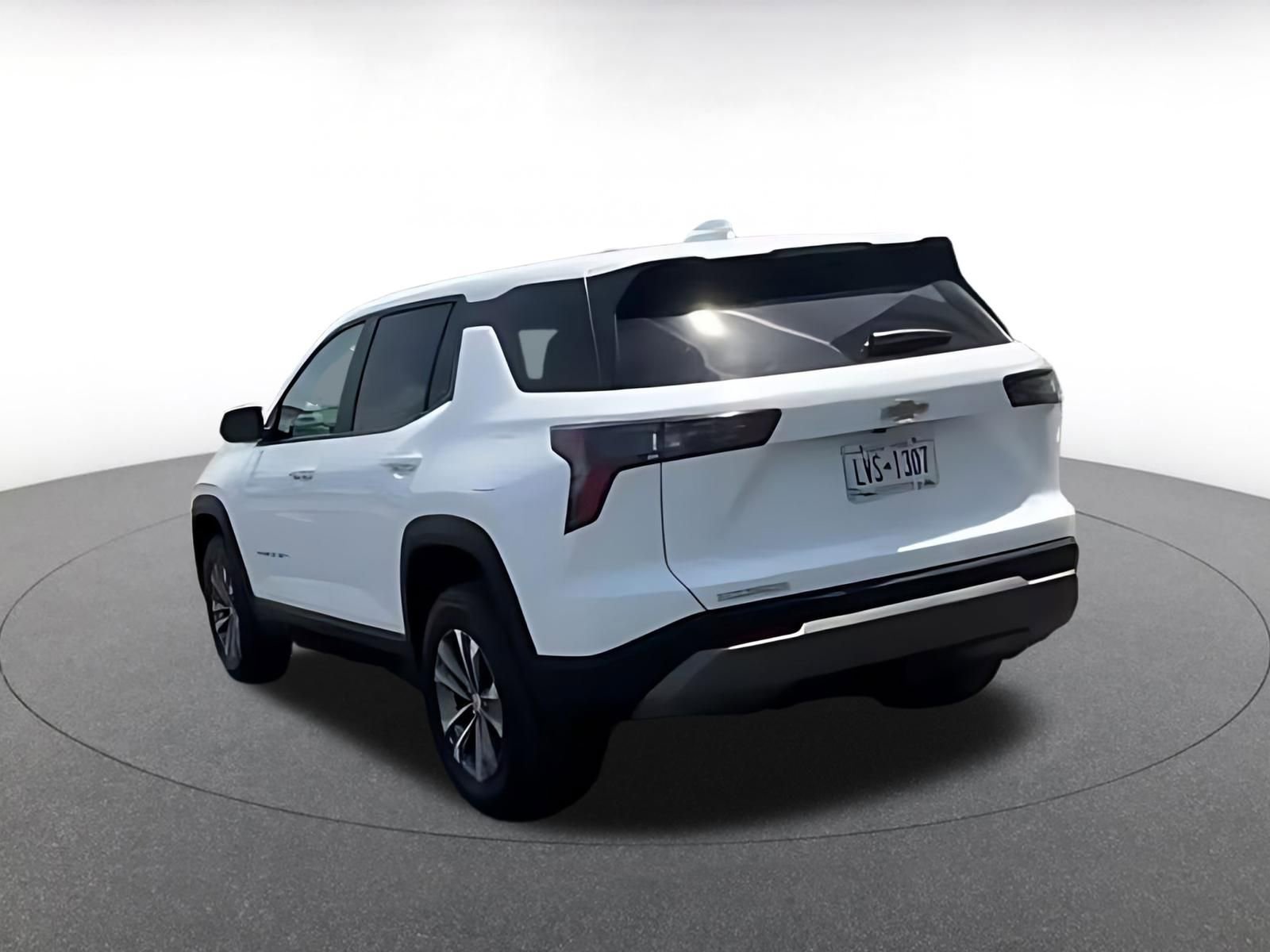 Thumbnail: 2025 Chevrolet Equinox - 16