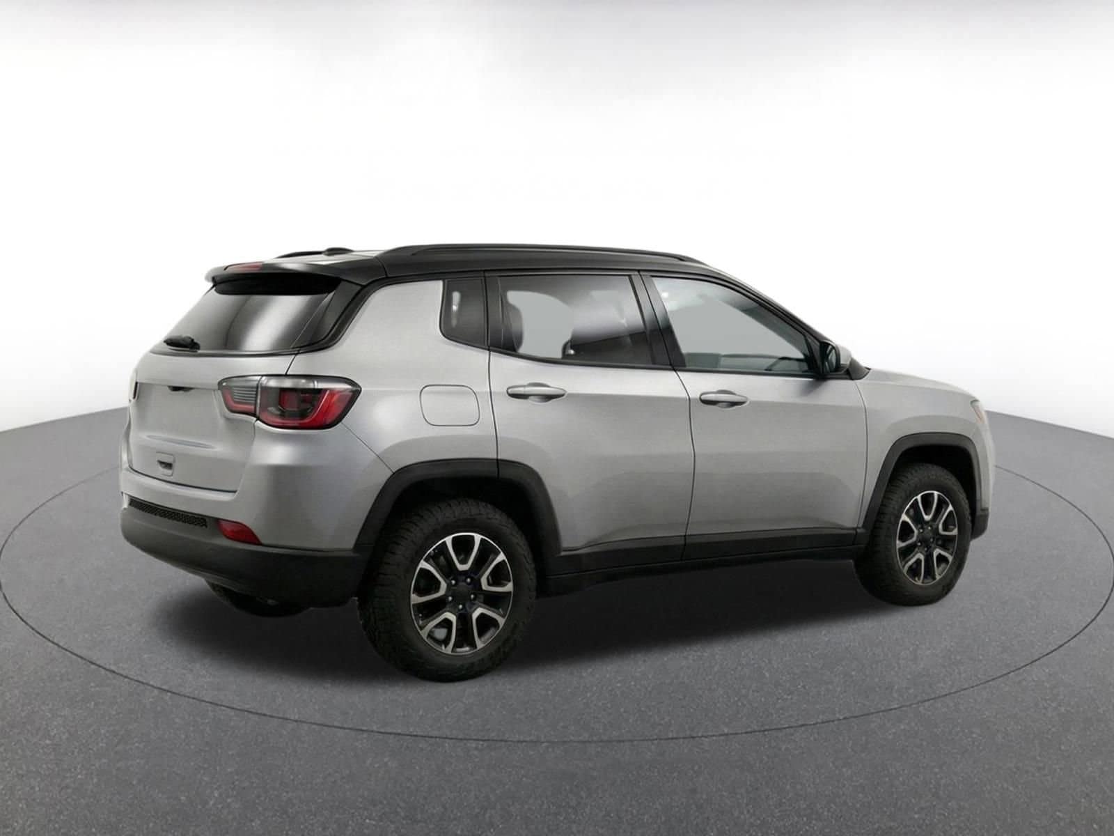 Thumbnail: 2025 Jeep Compass - 9