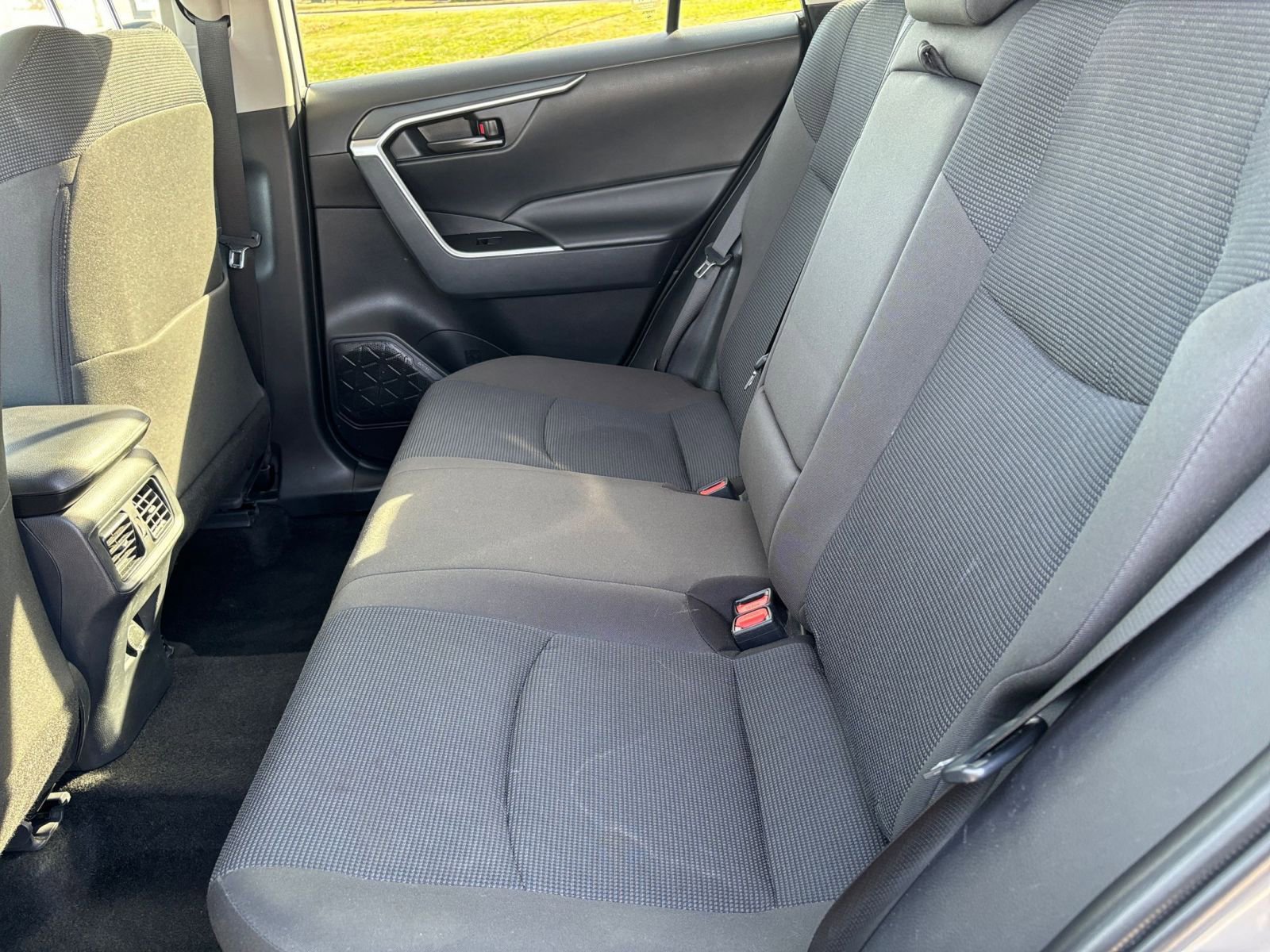 Thumbnail: 2025 Toyota RAV4 - 24