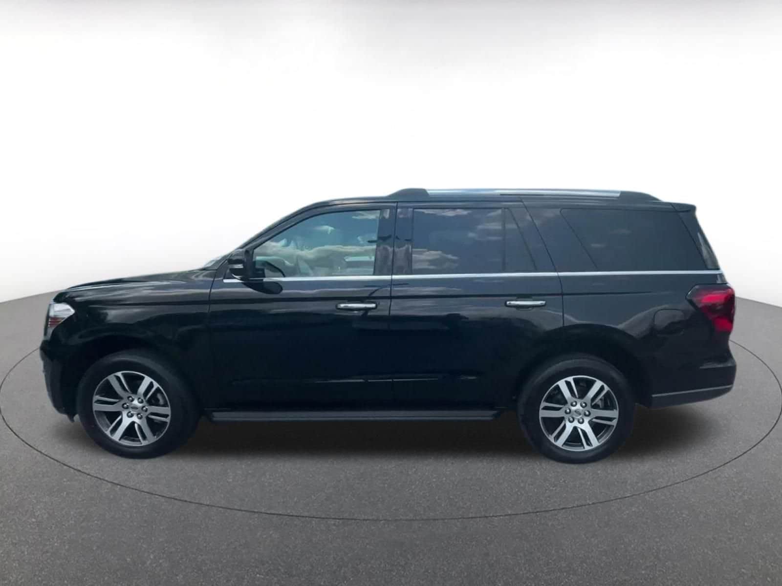 Thumbnail: 2024 Ford Expedition - 9