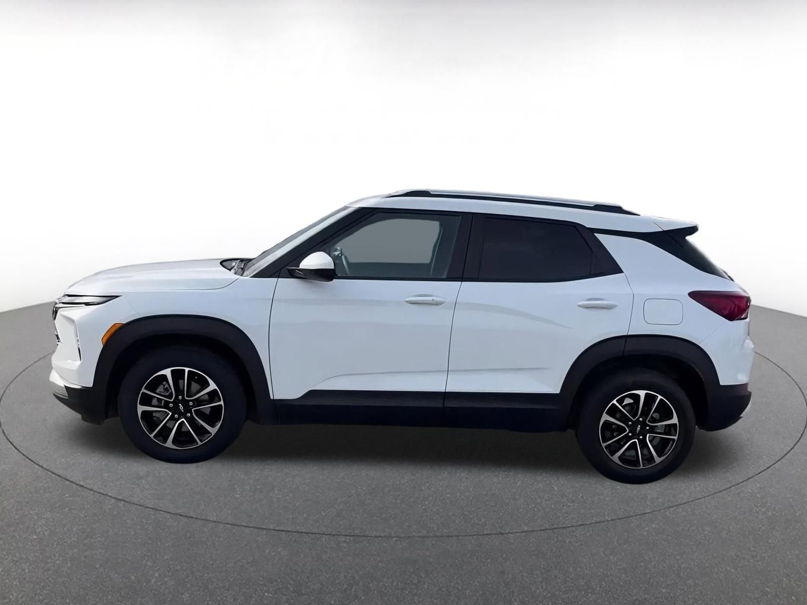 Thumbnail: 2025 Chevrolet TrailBlazer - 9