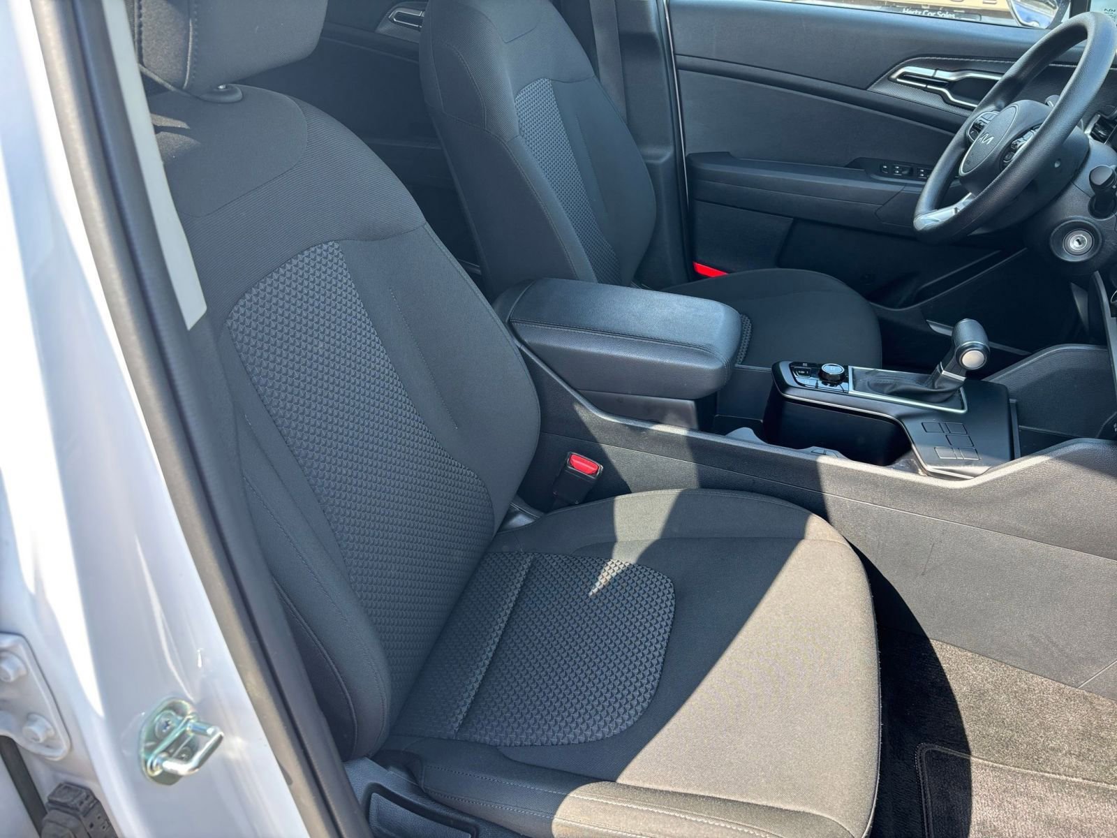 Thumbnail: 2025 Kia Sportage - 35