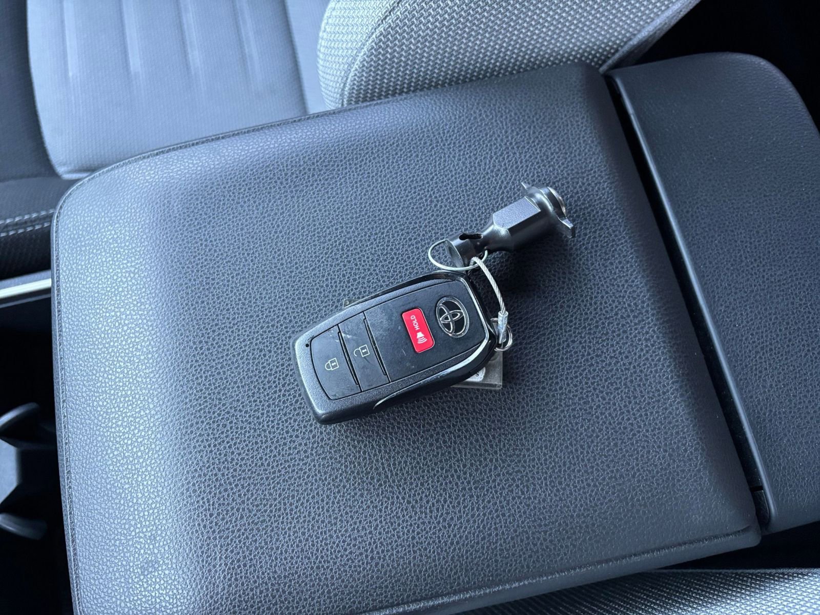 Thumbnail: 2025 Toyota 4Runner - 23