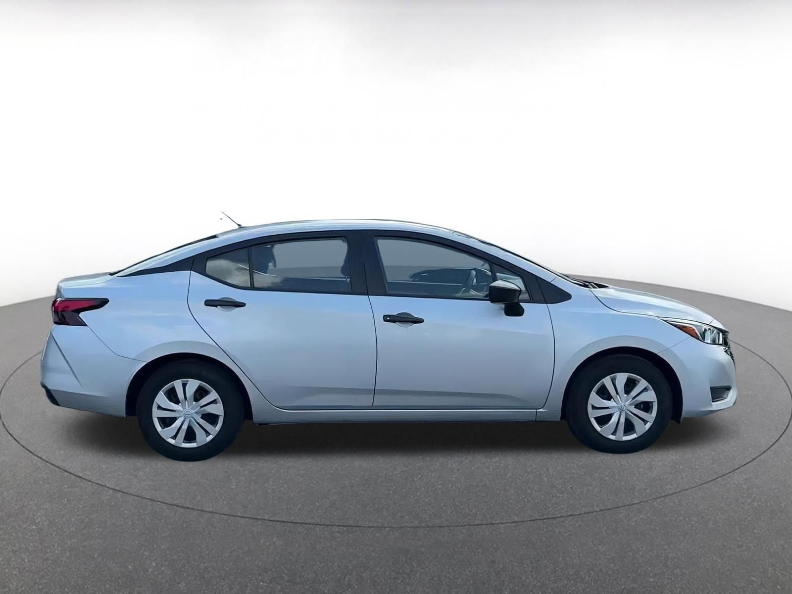 2024 Nissan Versa S 15