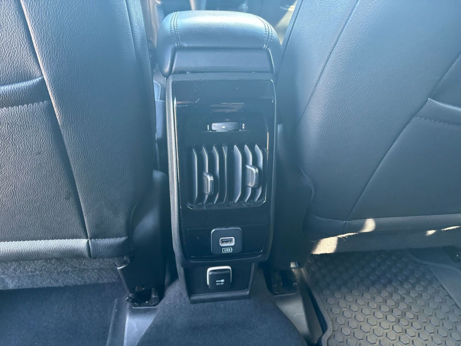 Thumbnail: 2025 Jeep Compass - 23