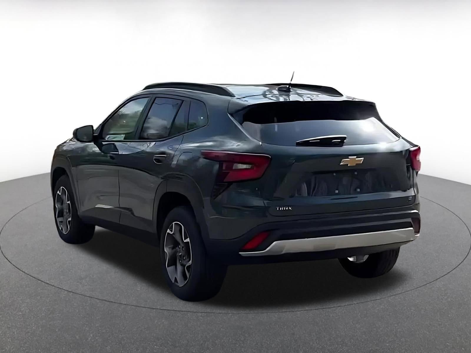 Thumbnail: 2025 Chevrolet Trax - 11