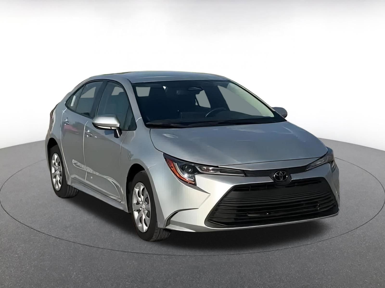 Thumbnail: 2023 Toyota Corolla - 3