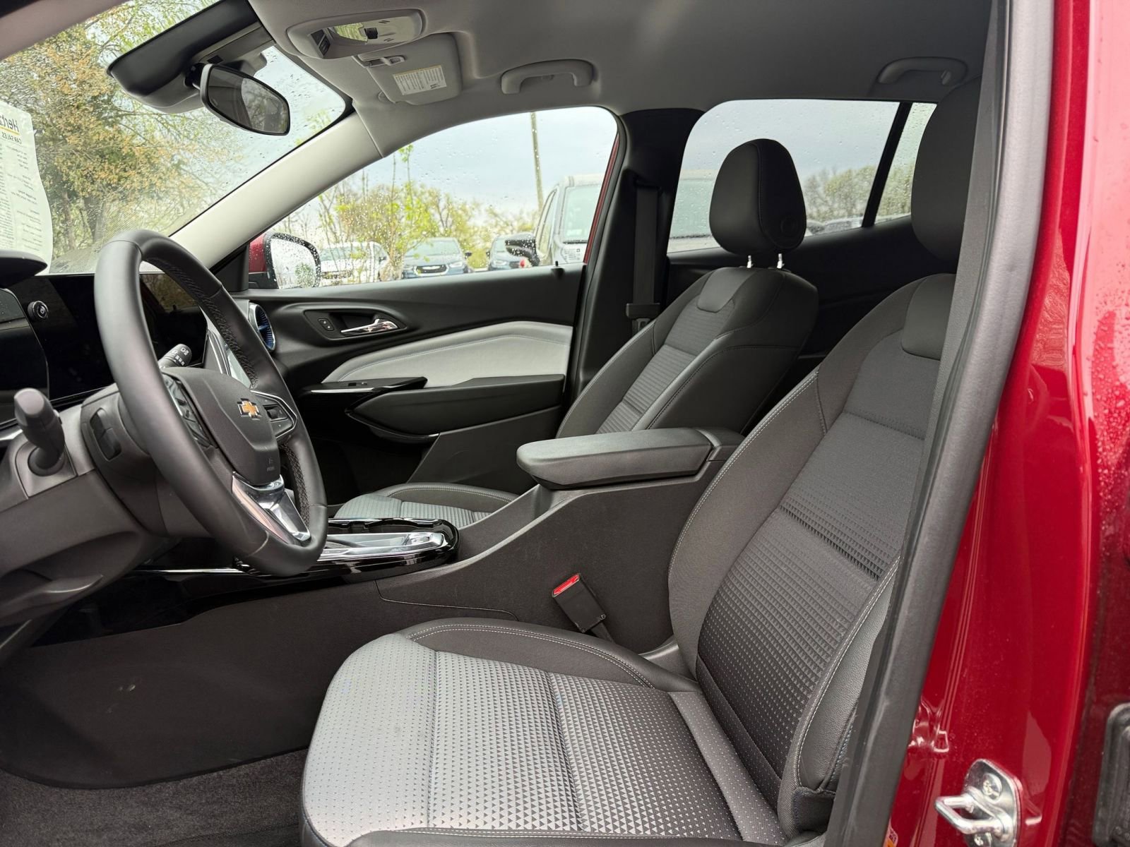 Thumbnail: 2025 Chevrolet Trax - 25