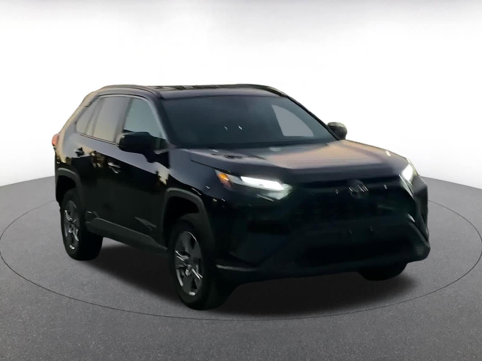 Thumbnail: 2025 Toyota RAV4 - 3