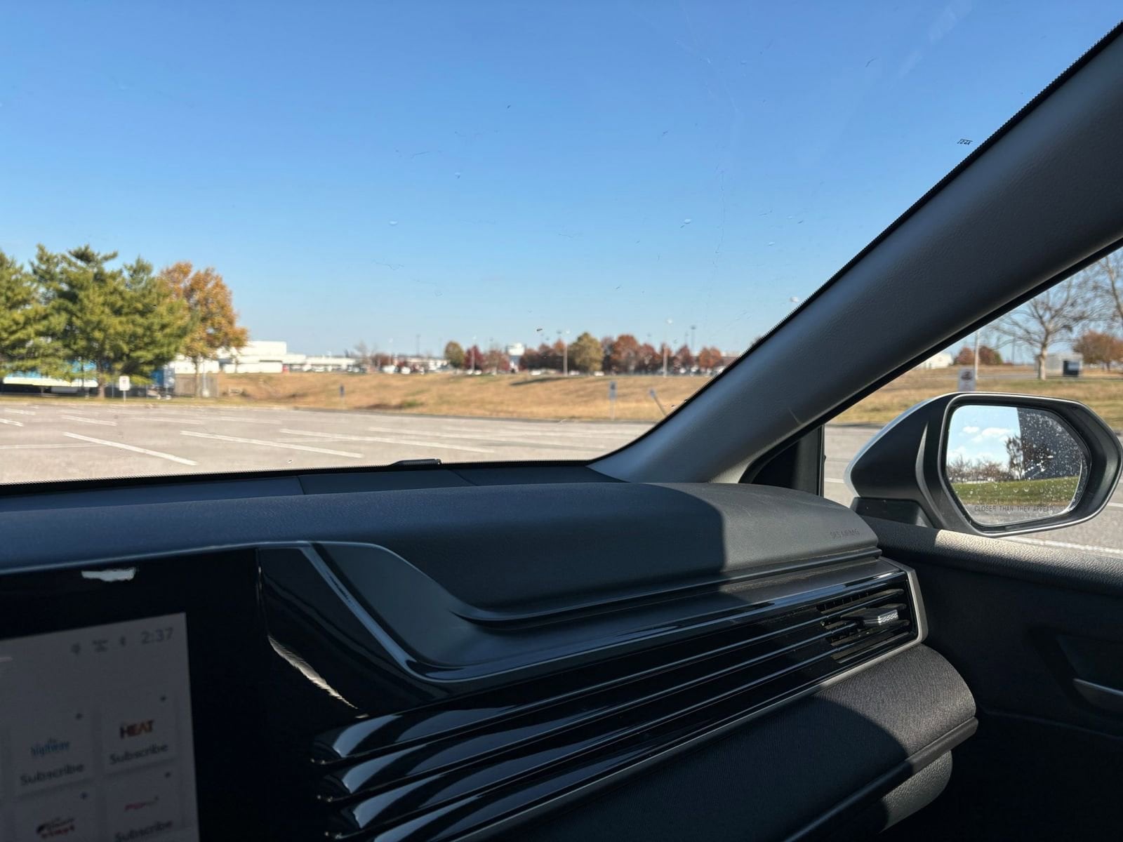 Thumbnail: 2025 Toyota Camry - 34