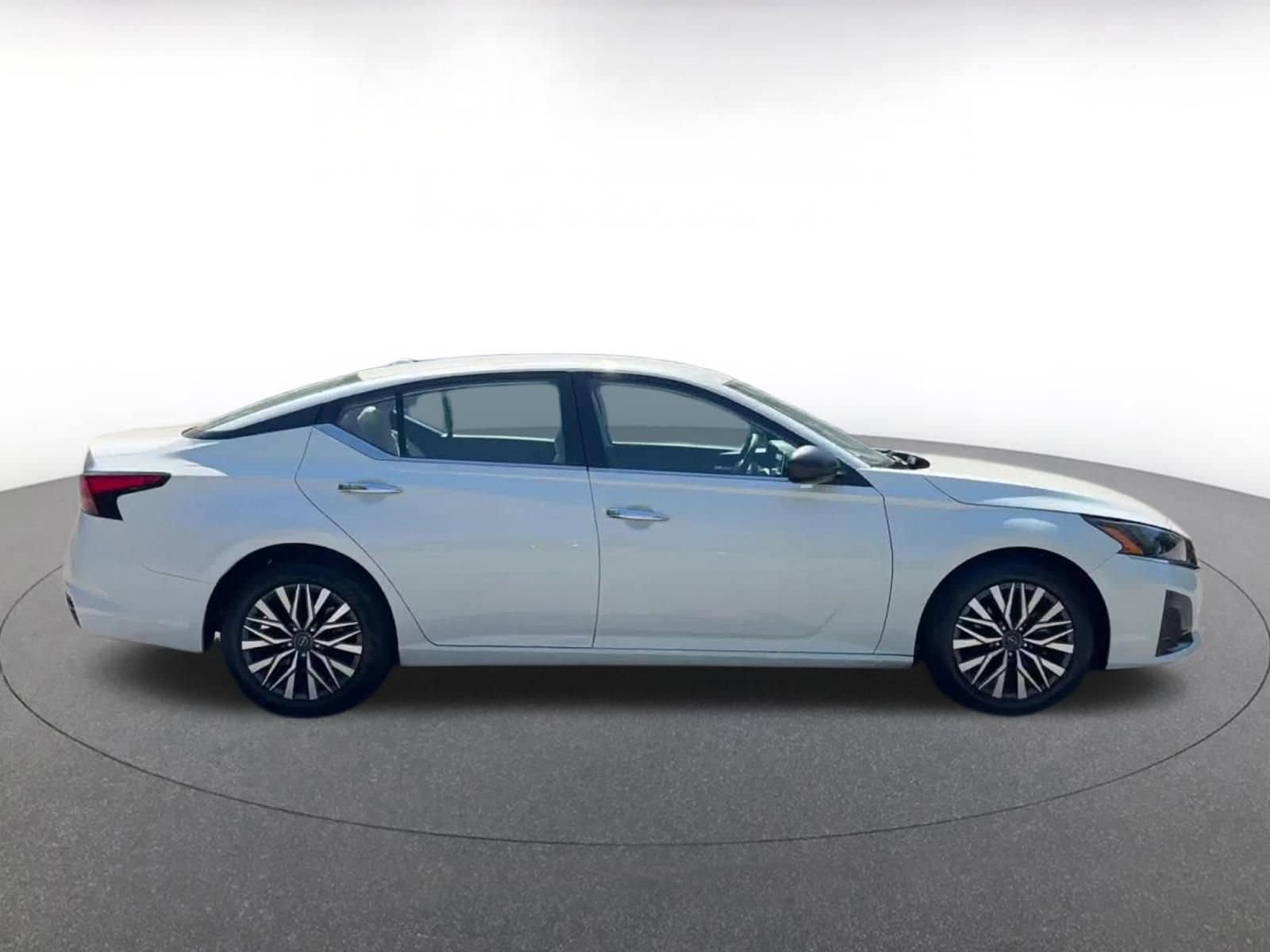 Thumbnail: 2025 Nissan Altima - 16