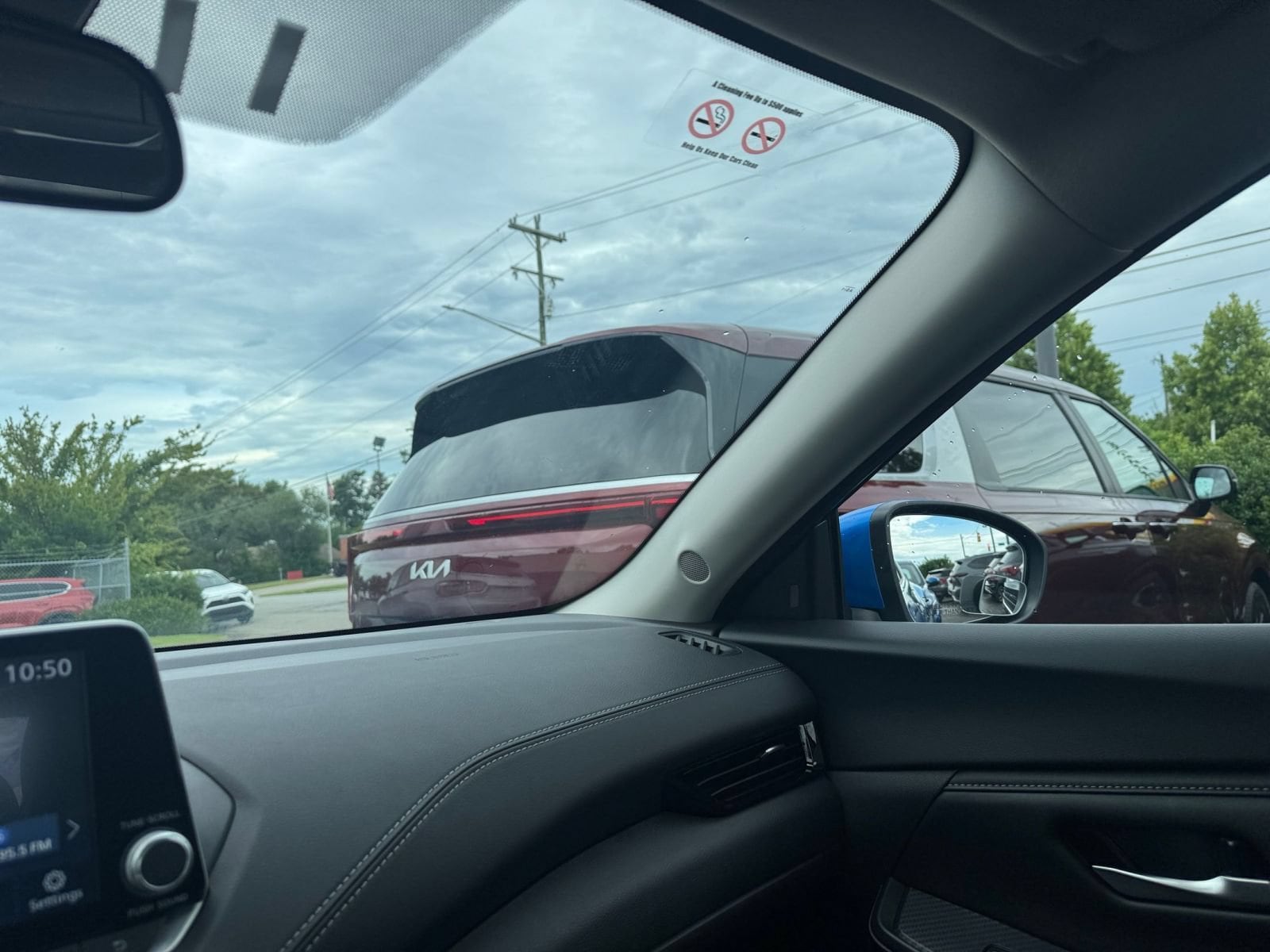 Thumbnail: 2025 Nissan Sentra - 32