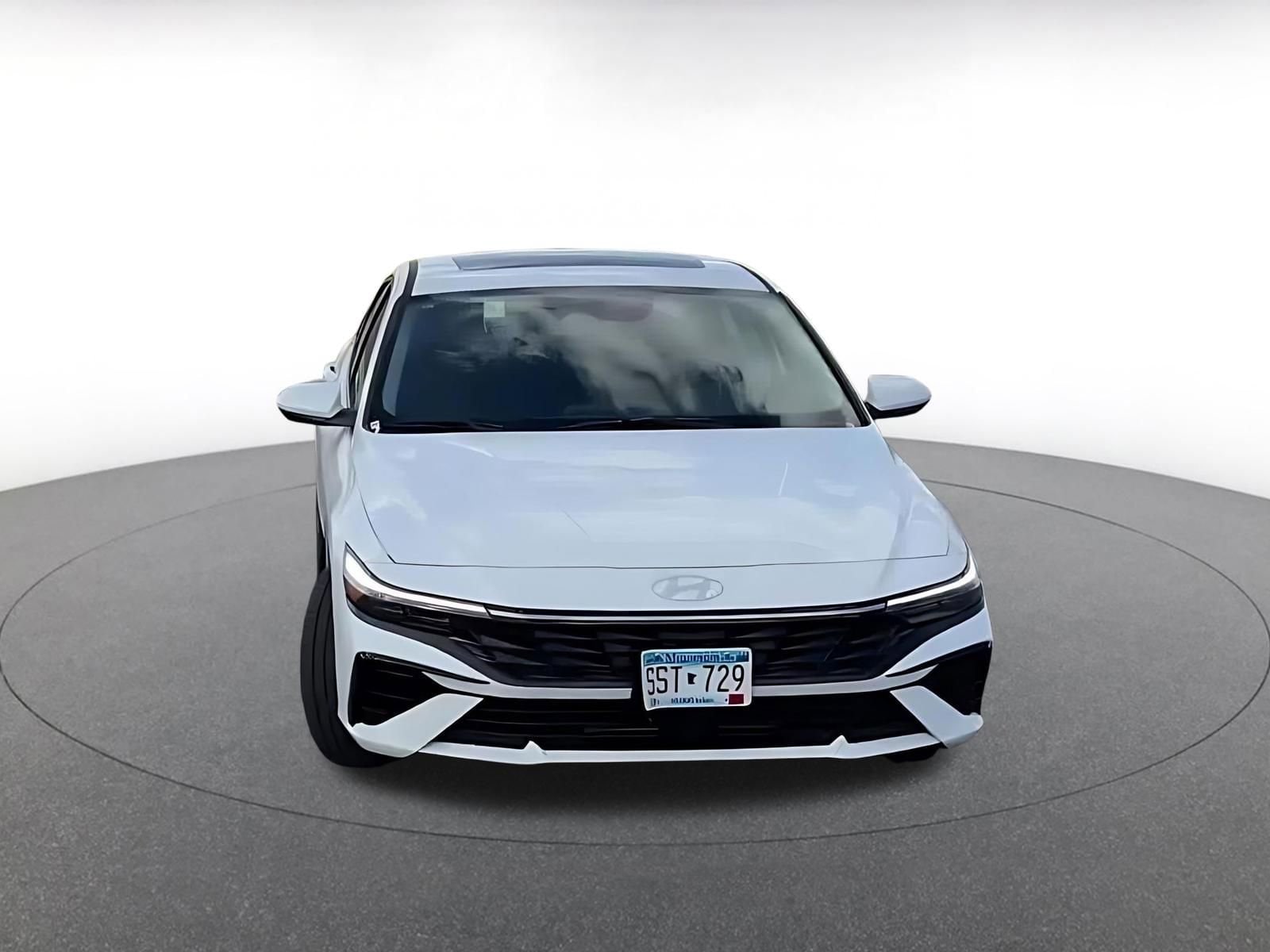 Thumbnail: 2025 Hyundai Elantra - 4