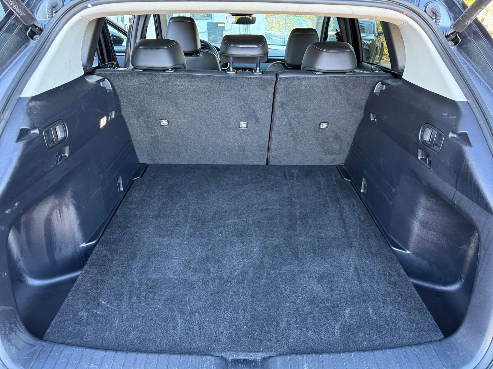 Thumbnail: 2025 Mazda CX-50 - 31