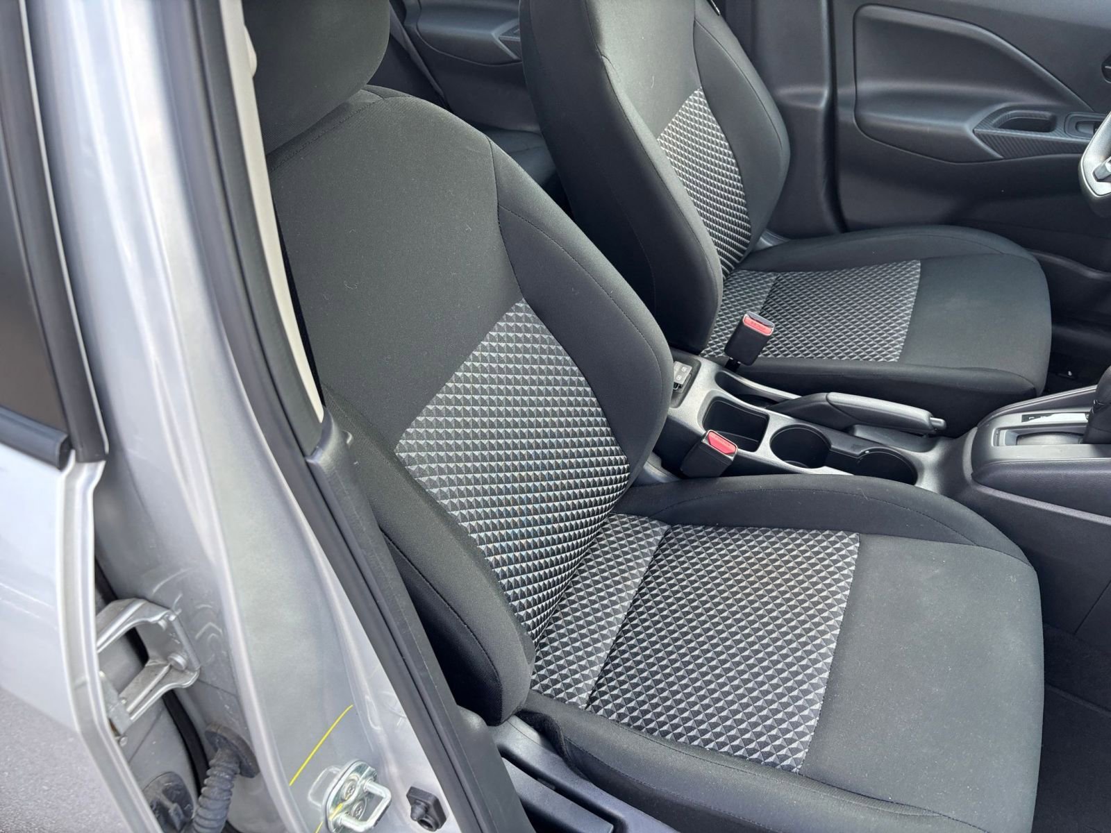 2024 Nissan Versa S 31