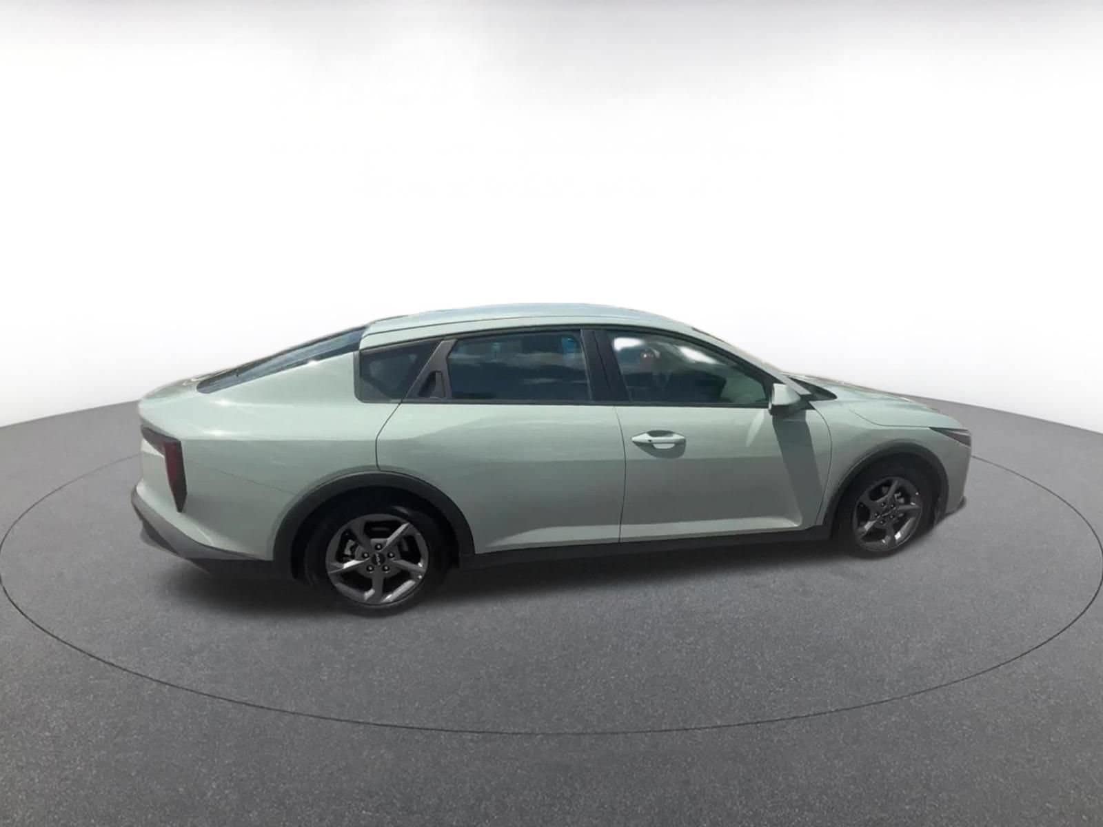 Thumbnail: 2025 Kia K4 - 16