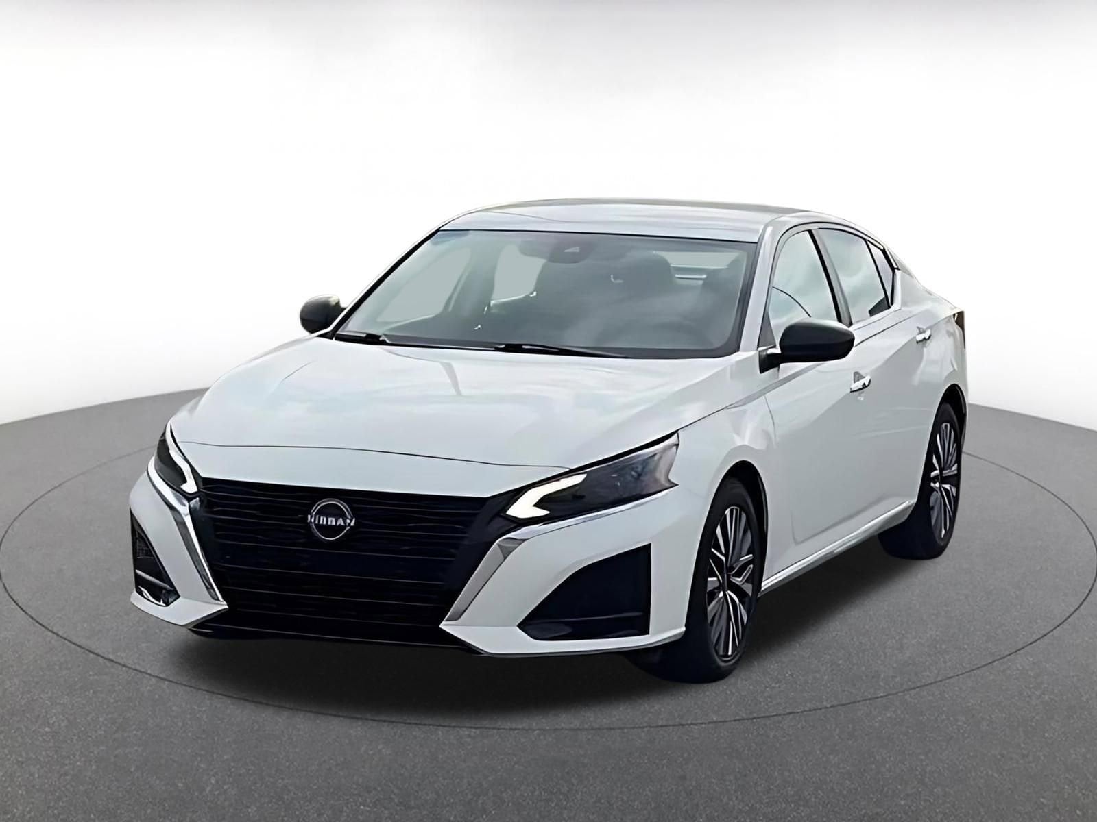 Thumbnail: 2025 Nissan Altima - 4