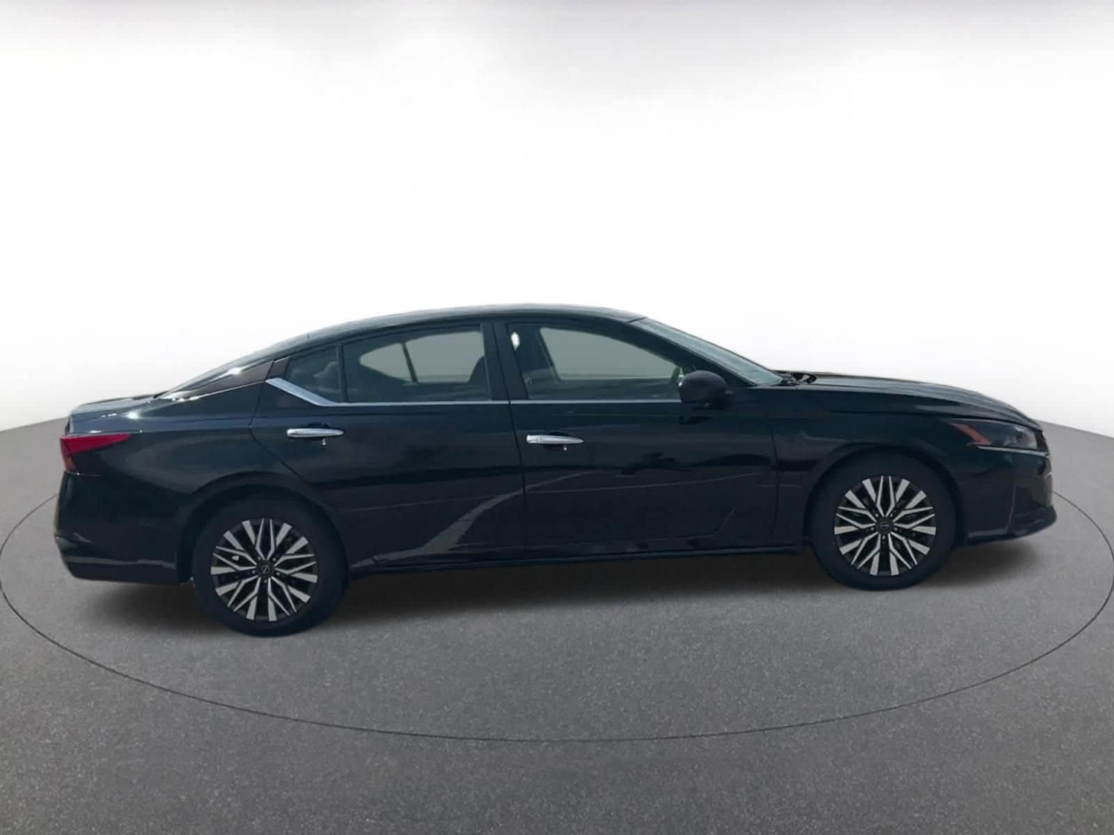 Thumbnail: 2024 Nissan Altima - 16