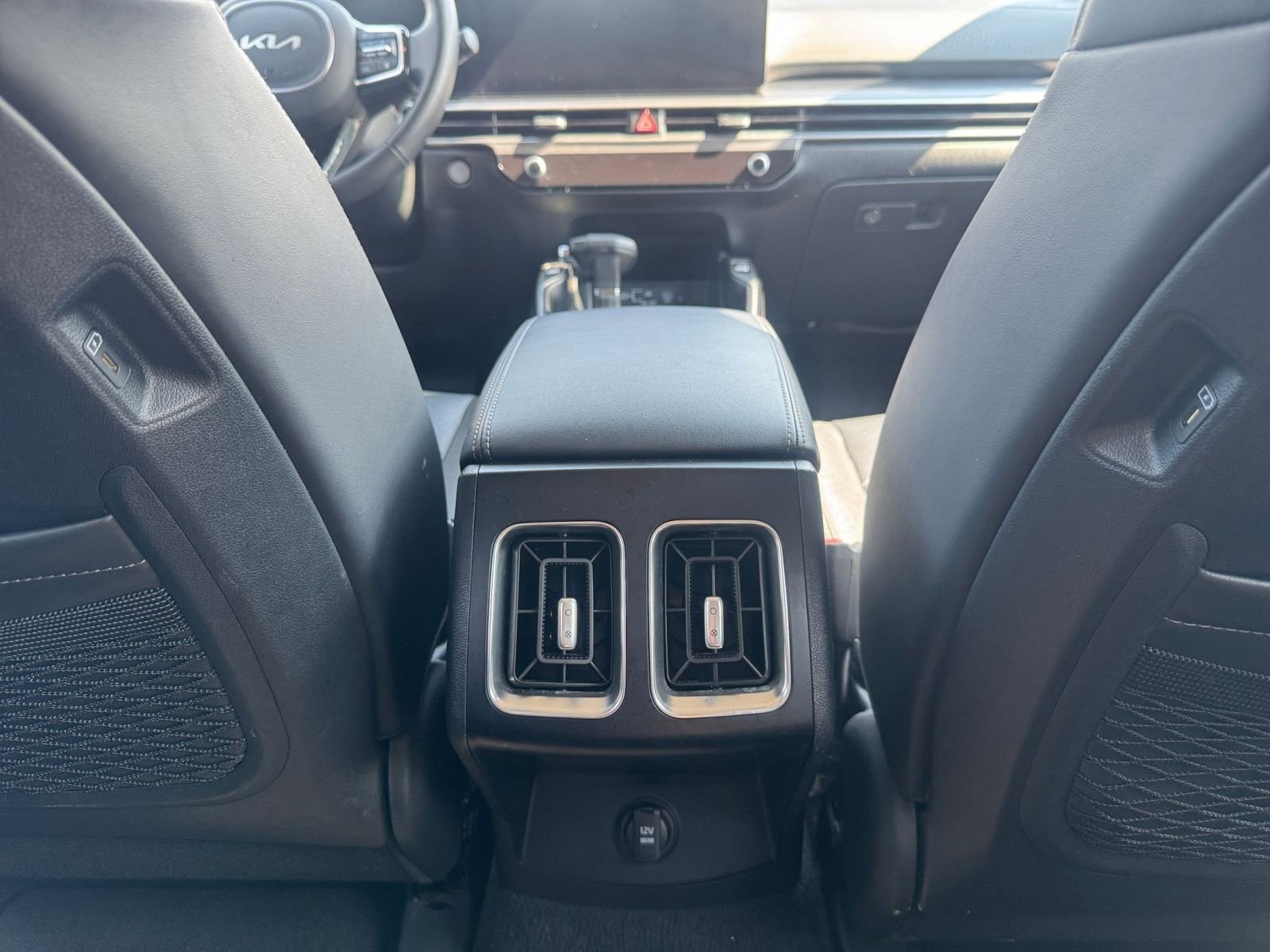 2024 Kia Sorento S 25