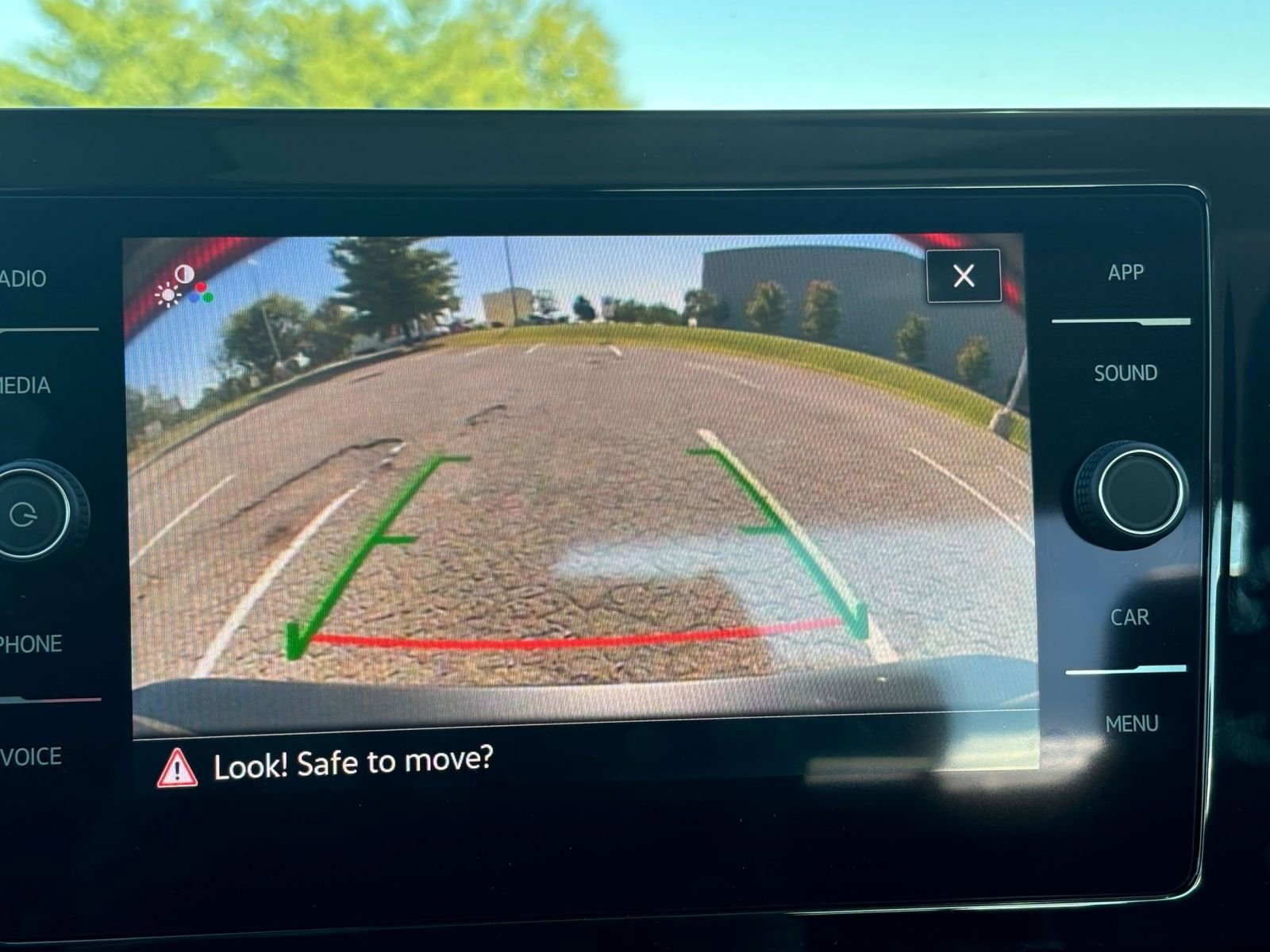 Thumbnail: 2025 Volkswagen Jetta - 17