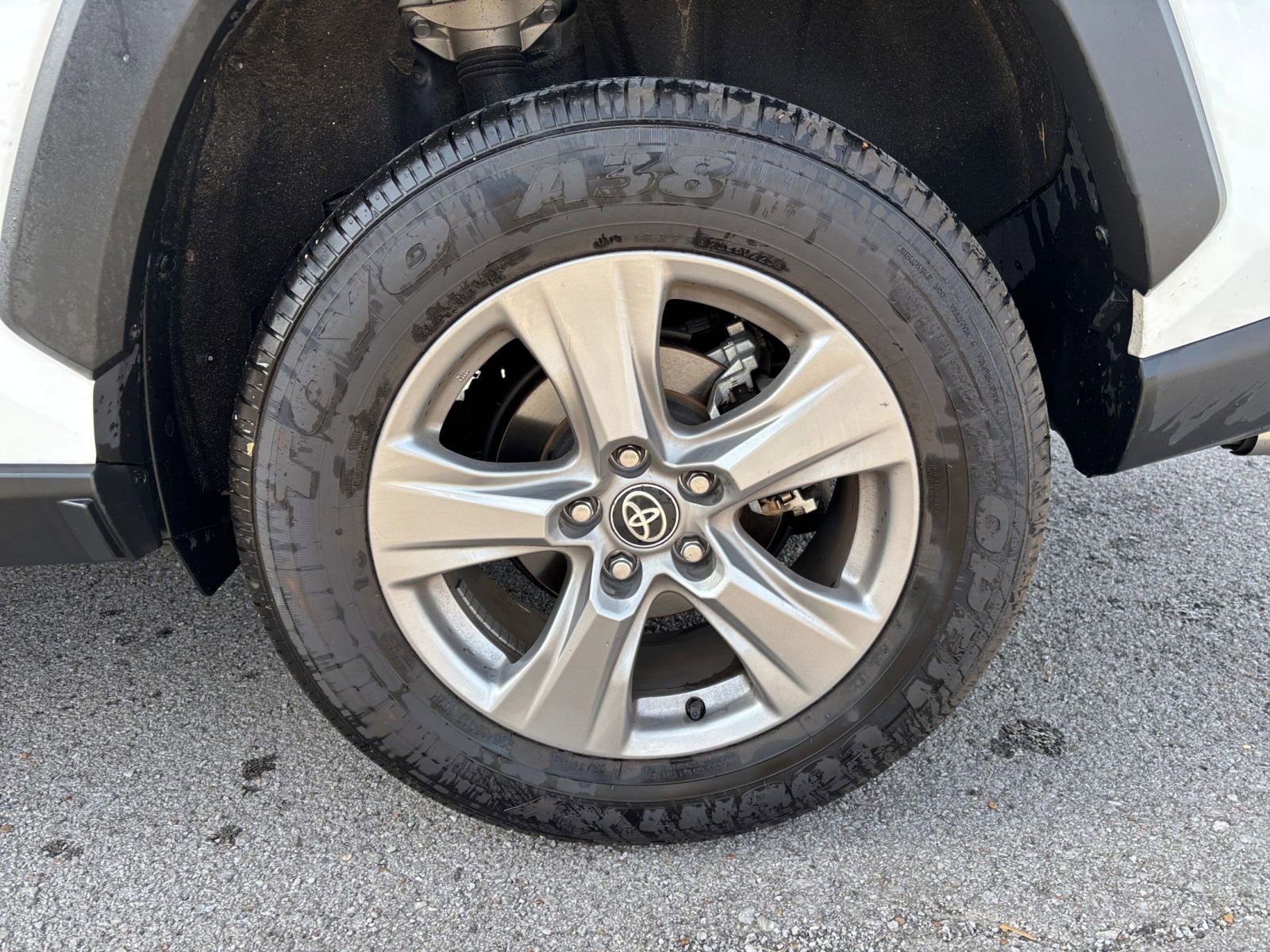 Thumbnail: 2025 Toyota RAV4 - 30