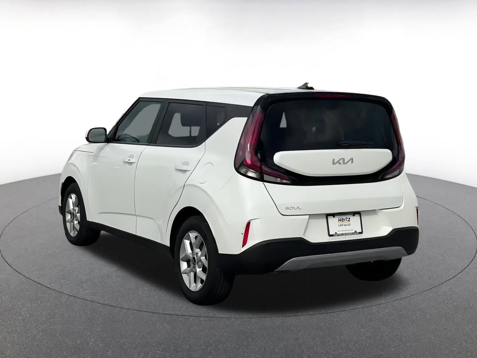Thumbnail: 2023 Kia Soul - 11