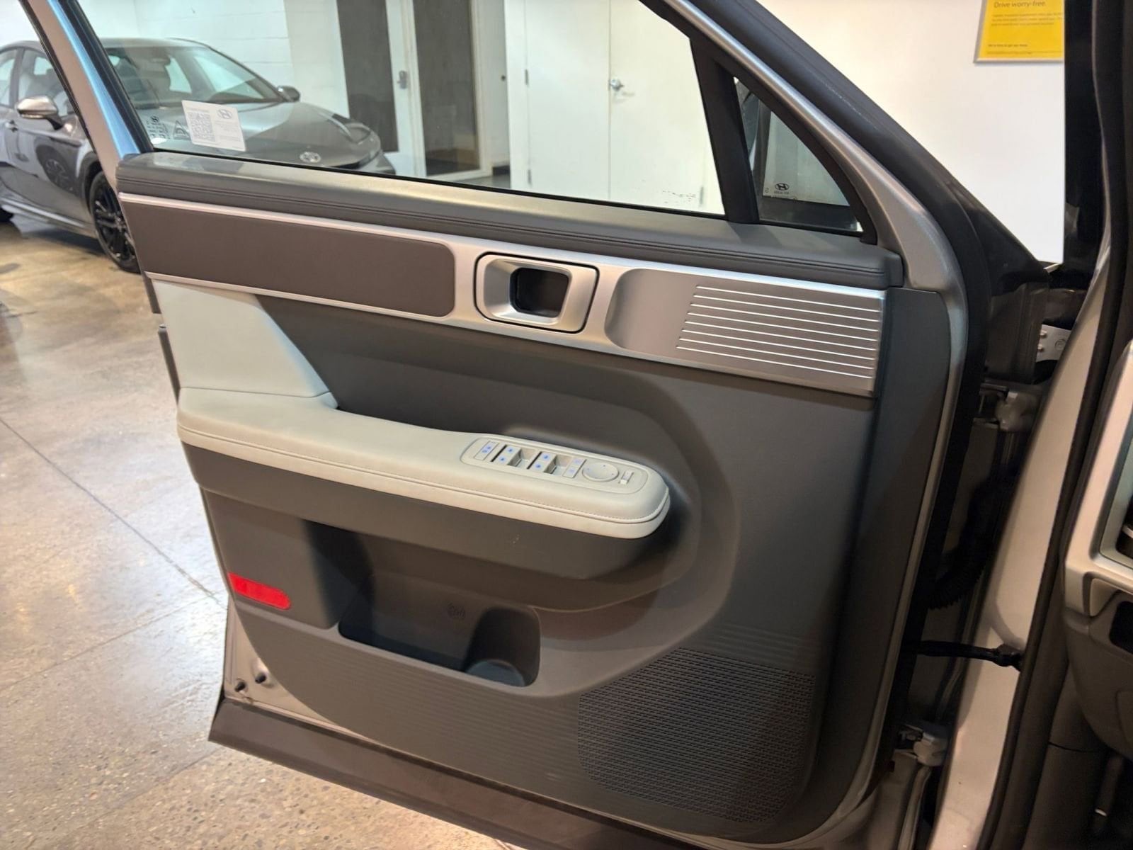 Thumbnail: 2025 Hyundai Santa Fe - 18