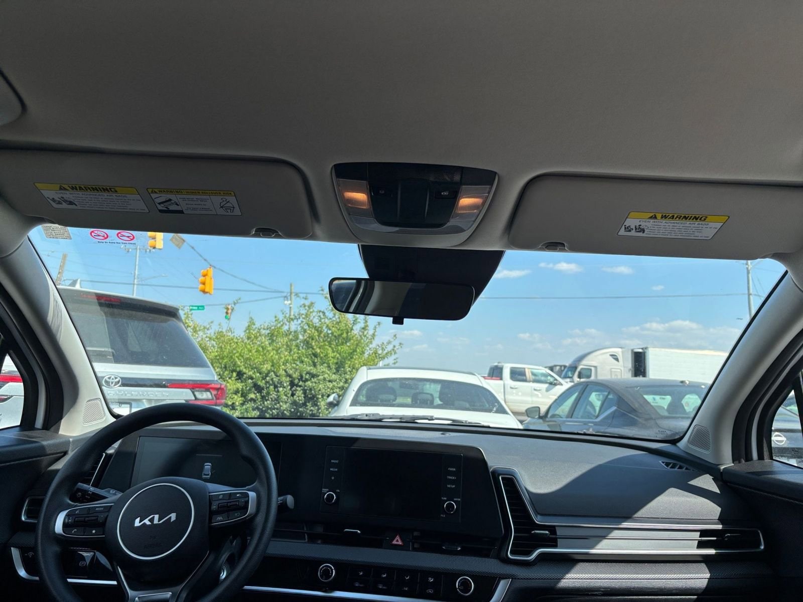 Thumbnail: 2025 Kia Sportage - 32