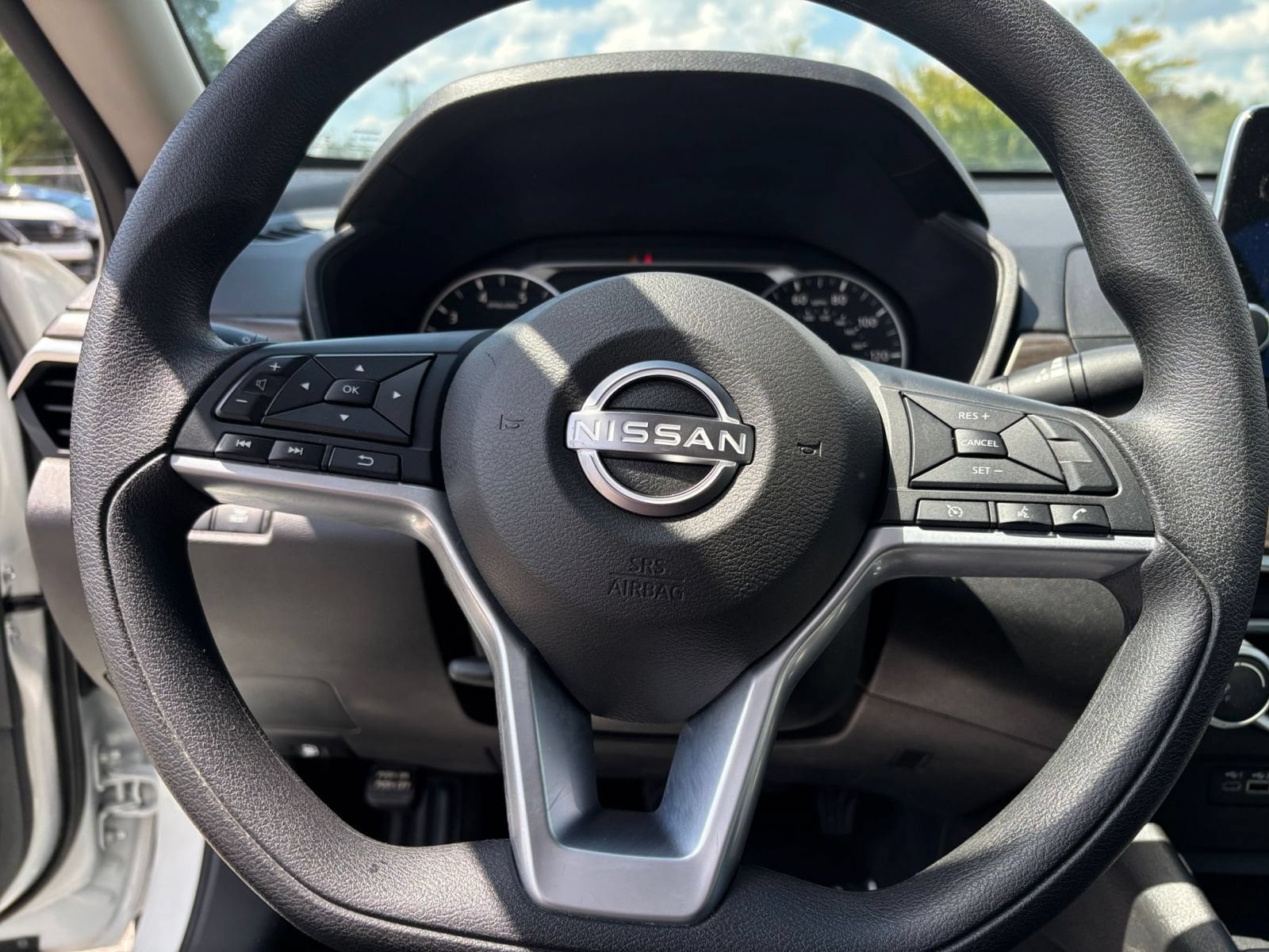 Thumbnail: 2025 Nissan Altima - 27