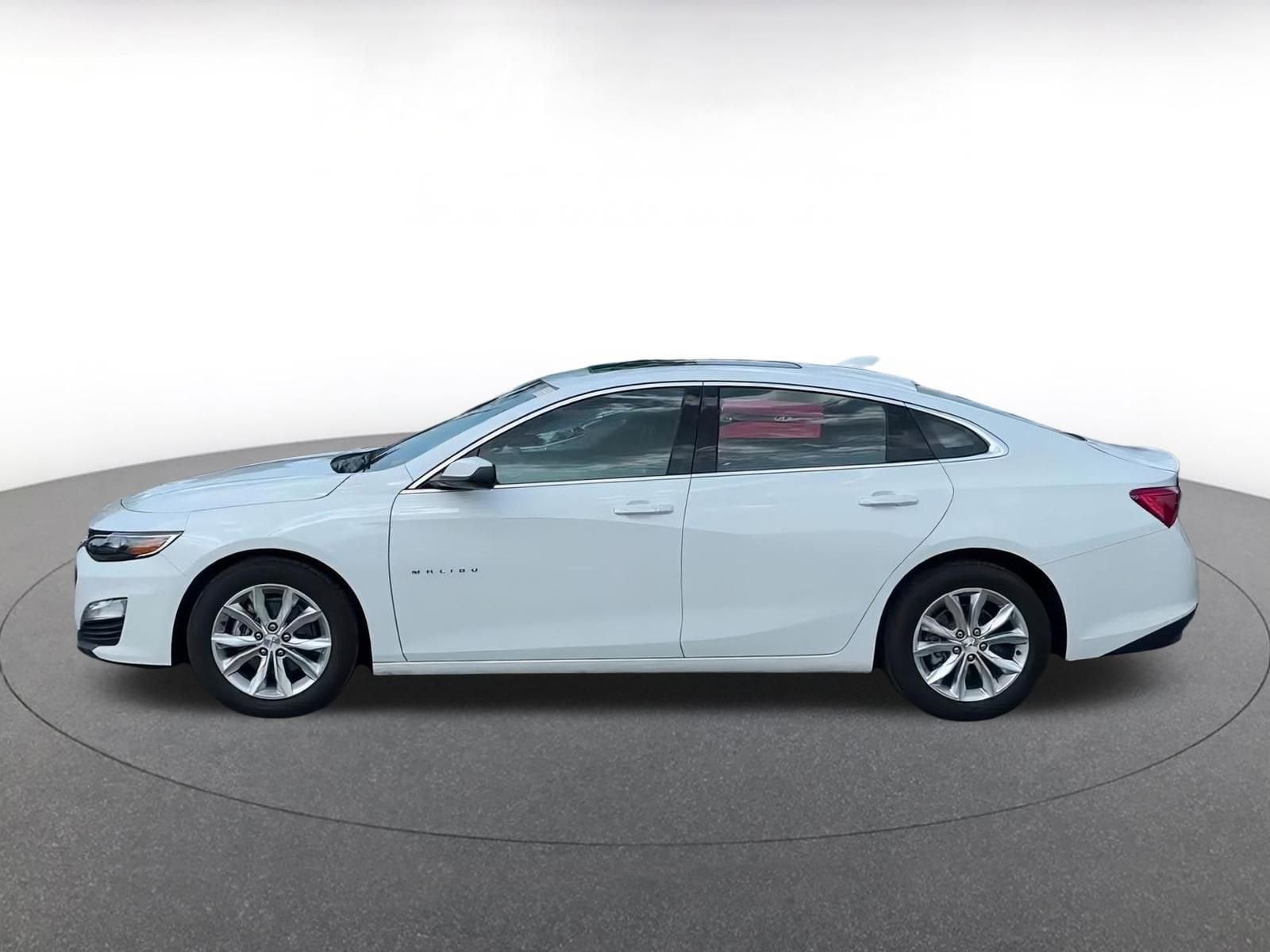 2024 Chevrolet Malibu LT 8