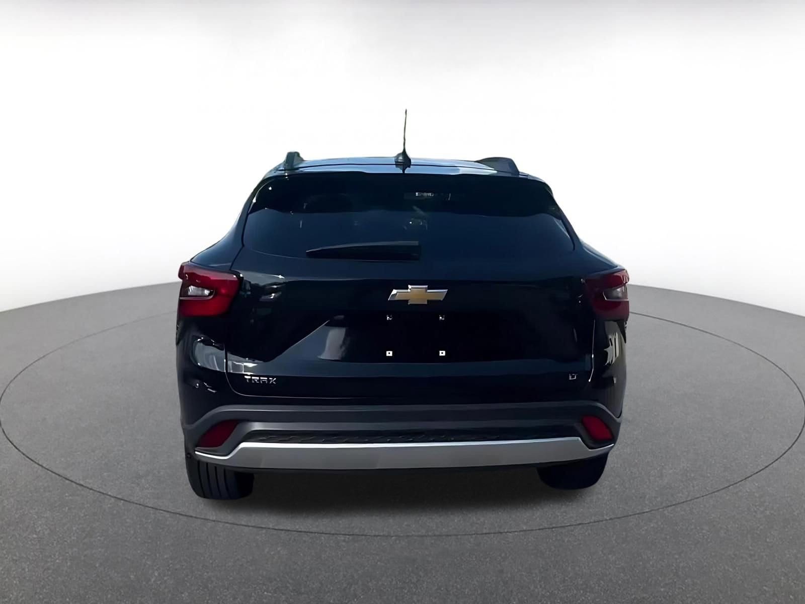 Thumbnail: 2025 Chevrolet Trax - 12