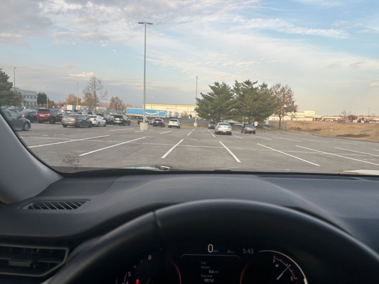 Thumbnail: 2025 Toyota RAV4 - 34